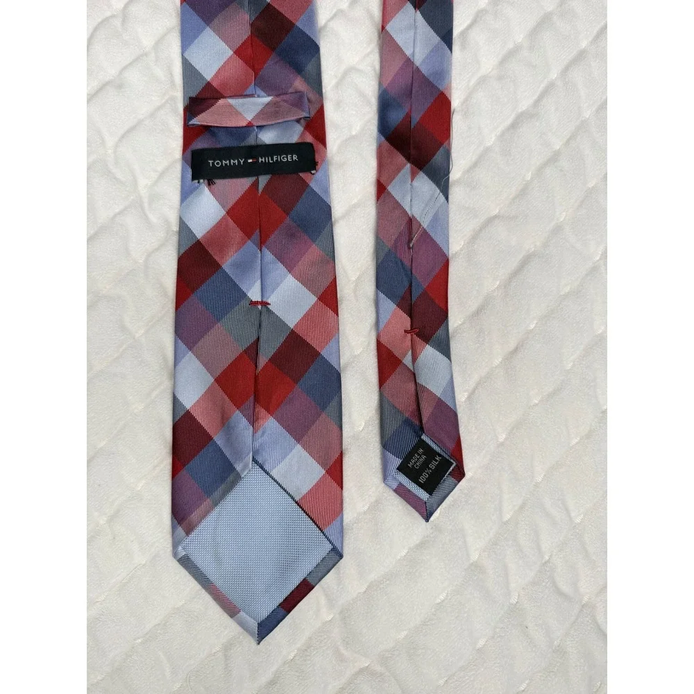 Tommy Hilfiger Mens Silk Necktie Red Blue Plaid Checkered Formal Business Tie